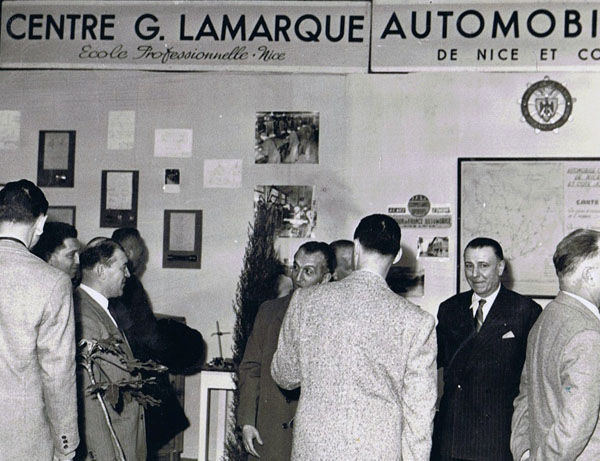 1959a ? Marcel au stand de son établissement professionnel